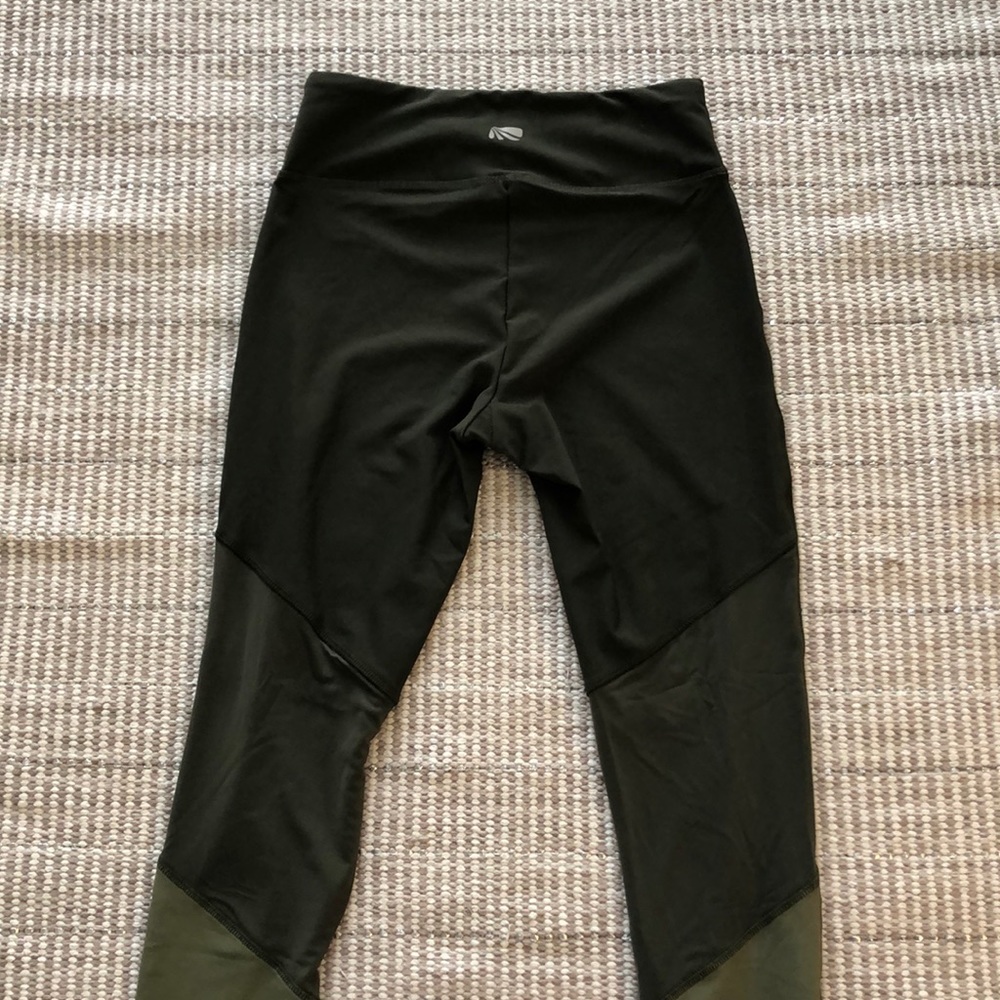 Marika leggings (size small)